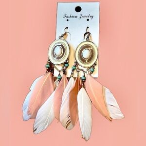 Brand NEW Boutique Boho Beaded Dangly Fashion Earrings in Mauve